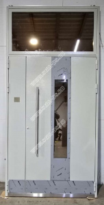 Белые входные двери